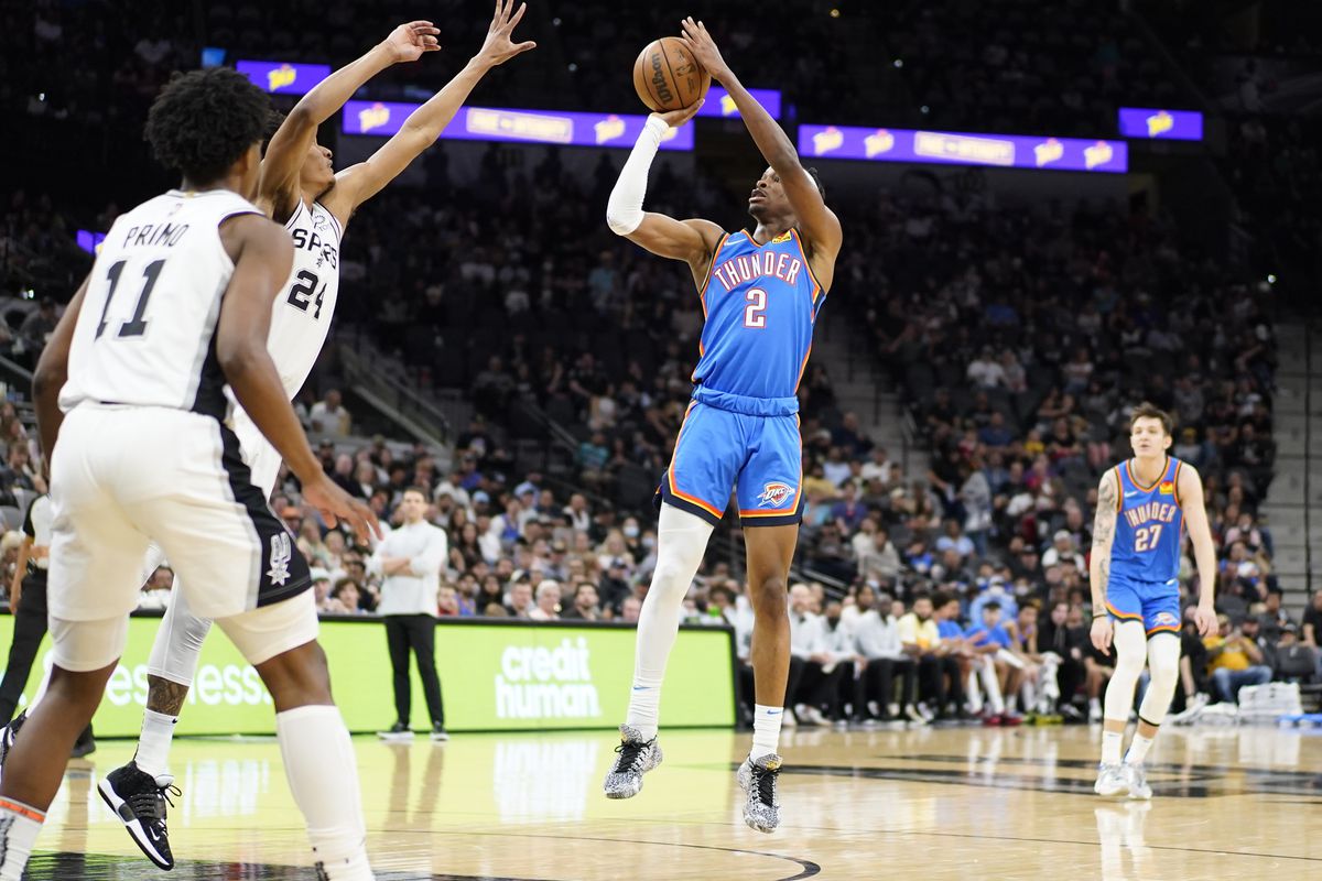 NBA: Oklahoma City Thunder at San Antonio Spurs